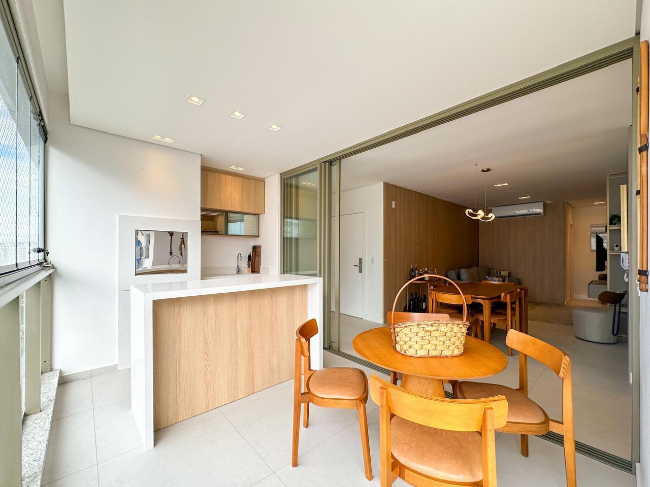 Apartamento no Residencial dos Ipês em Meia Praia, Itapema - foto 3
