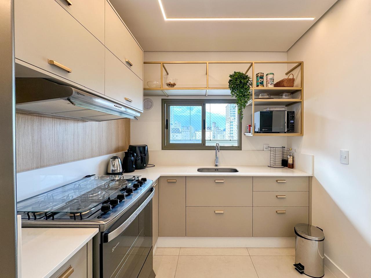 Apartamento no Residencial dos Ipês em Meia Praia, Itapema - foto 6