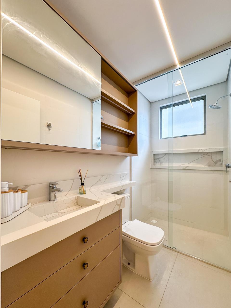 Apartamento no Residencial dos Ipês em Meia Praia, Itapema - foto 19