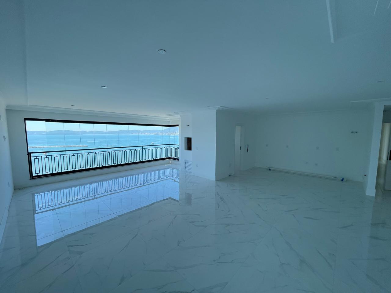 Apartamento no Edifício Magnólia em Itapema