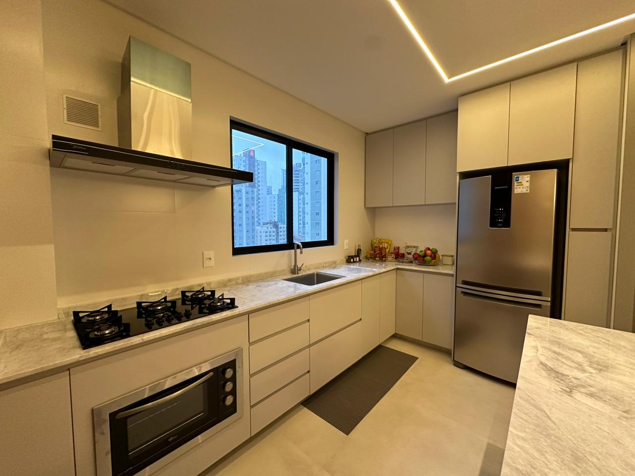 Apartamento no Ed. Farol deValência em Balneário Camboriú - foto 2