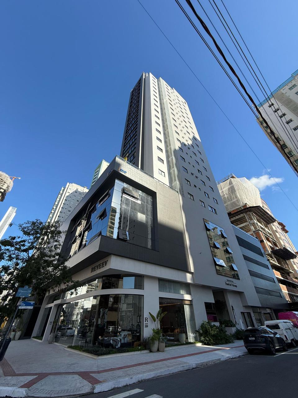 Apartamento no Ed. Farol deValência em Balneário Camboriú - foto 30