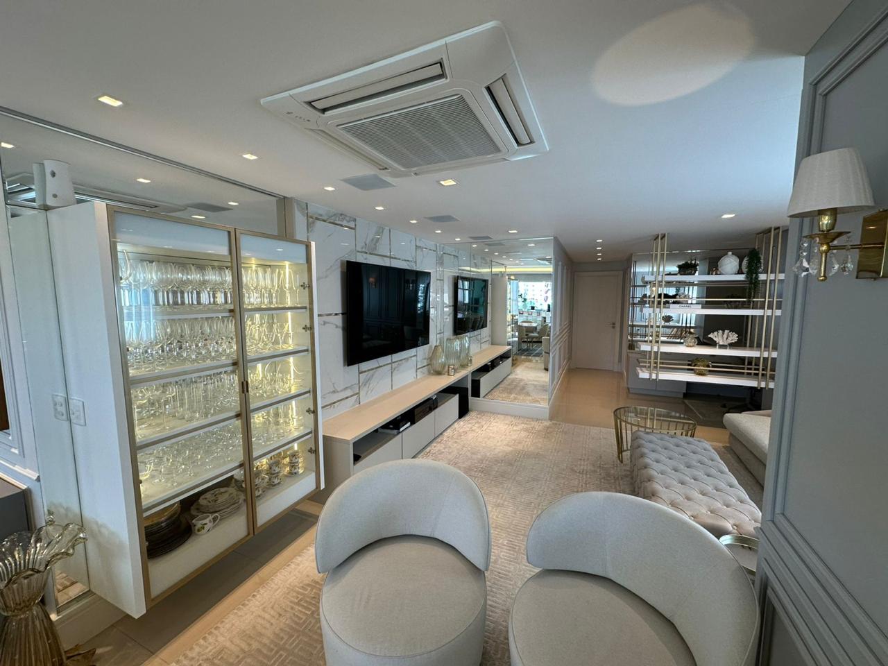 Cobertura Exclusiva no Edifício Sun Place em Balneário Camboriú - foto 8
