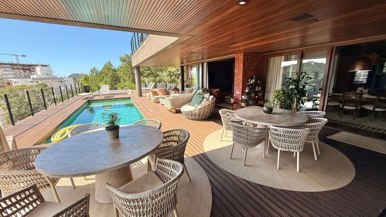 Casa no Cond. Horizontal na Praia Brava - foto 4