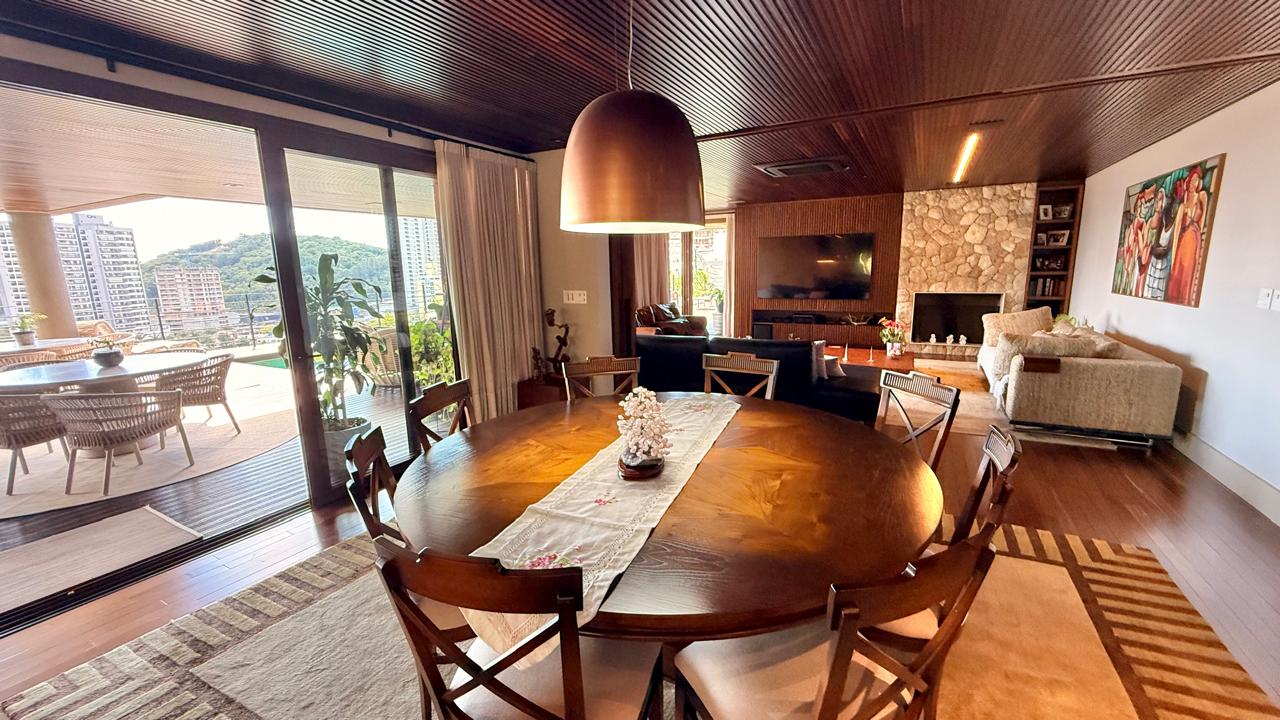 Casa no Cond. Horizontal na Praia Brava - foto 5