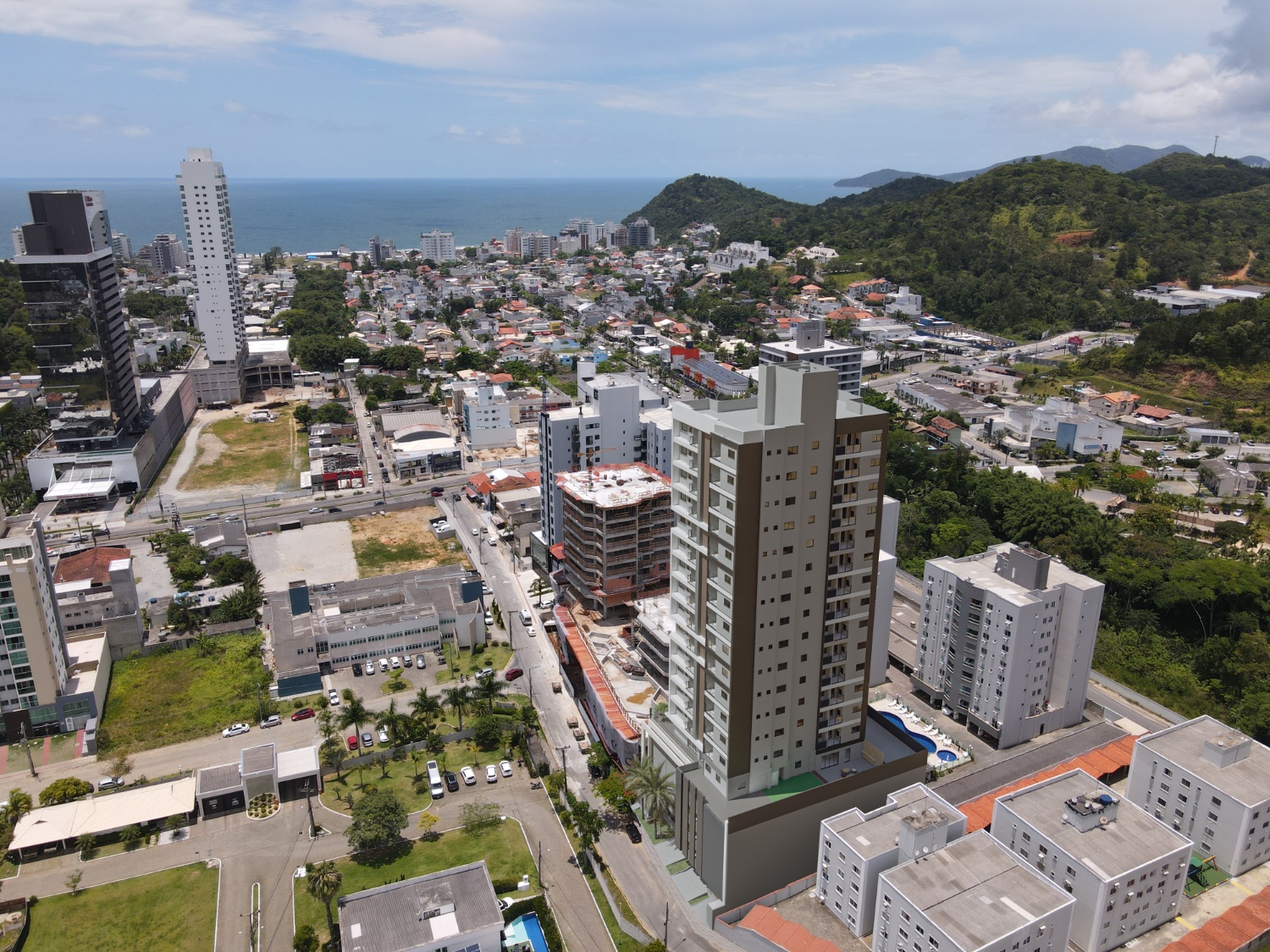 Apartamento no Ed. Manu Bay na Praia Brava - foto 3