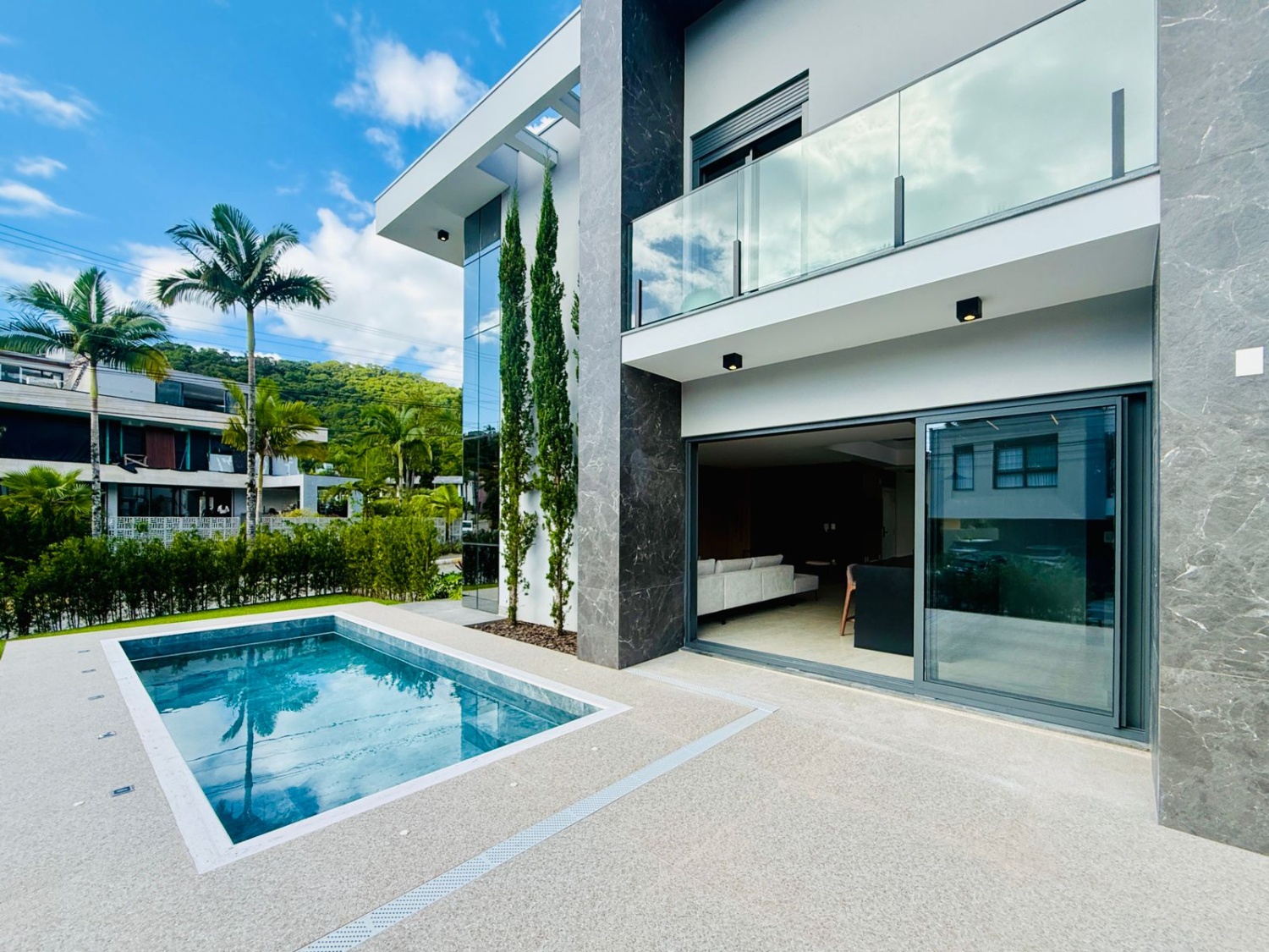 Casa no Cond. Haras Rio do Ouro em Balneário Camboriú - foto 4