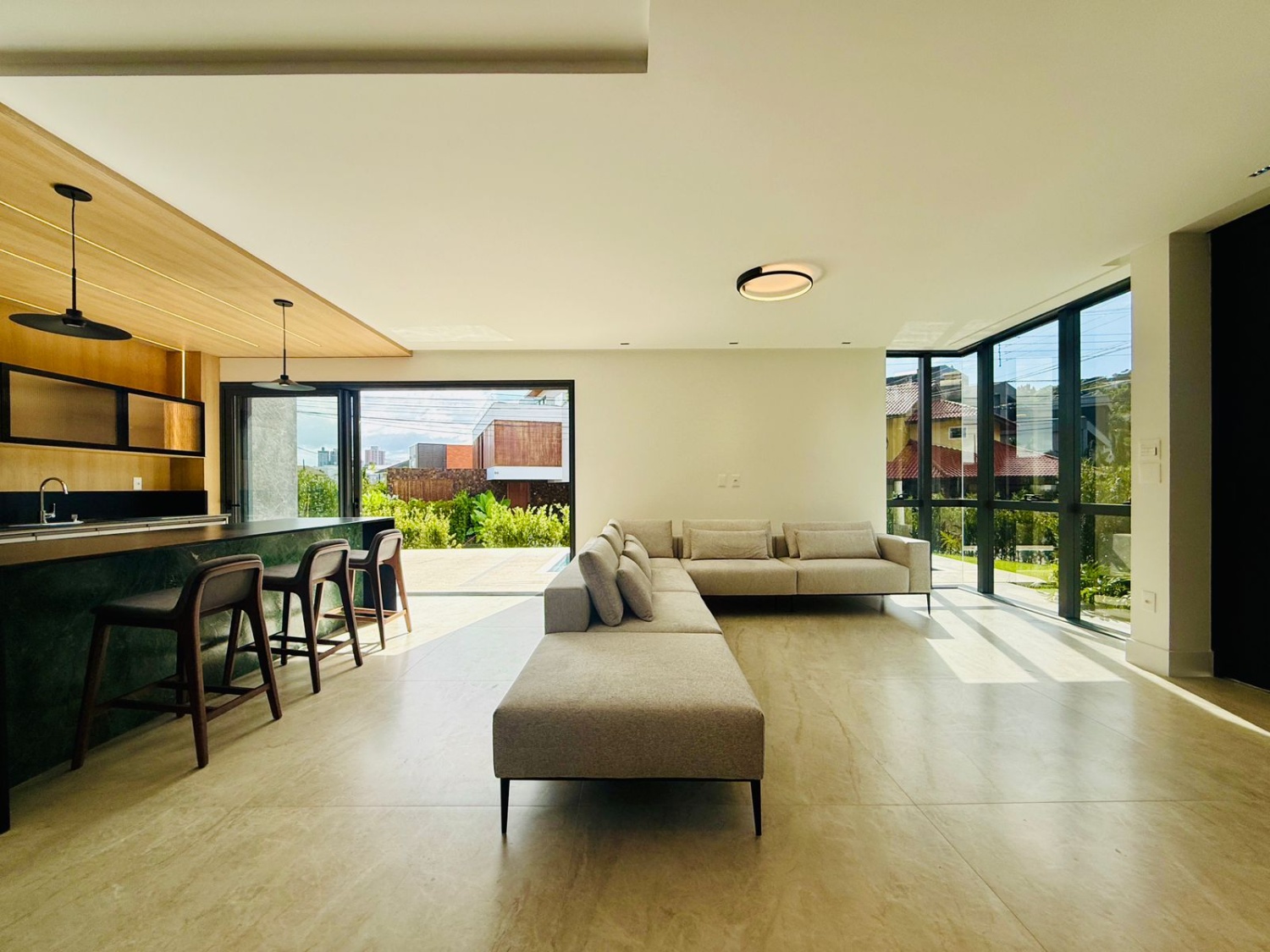 Casa no Cond. Haras Rio do Ouro em Balneário Camboriú - foto 7
