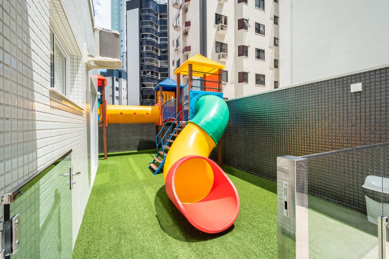 Apartamento no Ed. Residencial Bréscia em Balneário Camboriú - foto 13