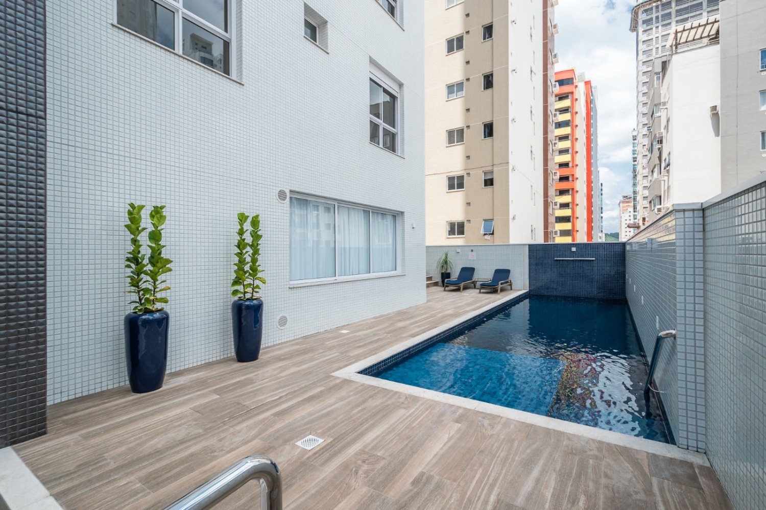Apartamento no Ed. Residencial Bréscia em Balneário Camboriú - foto 14