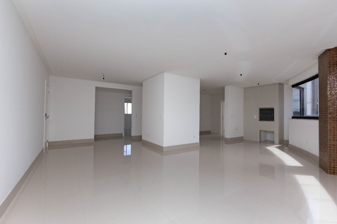 Apartamento no Edifício Villa Castelli em Balneário Camboriú - foto 3