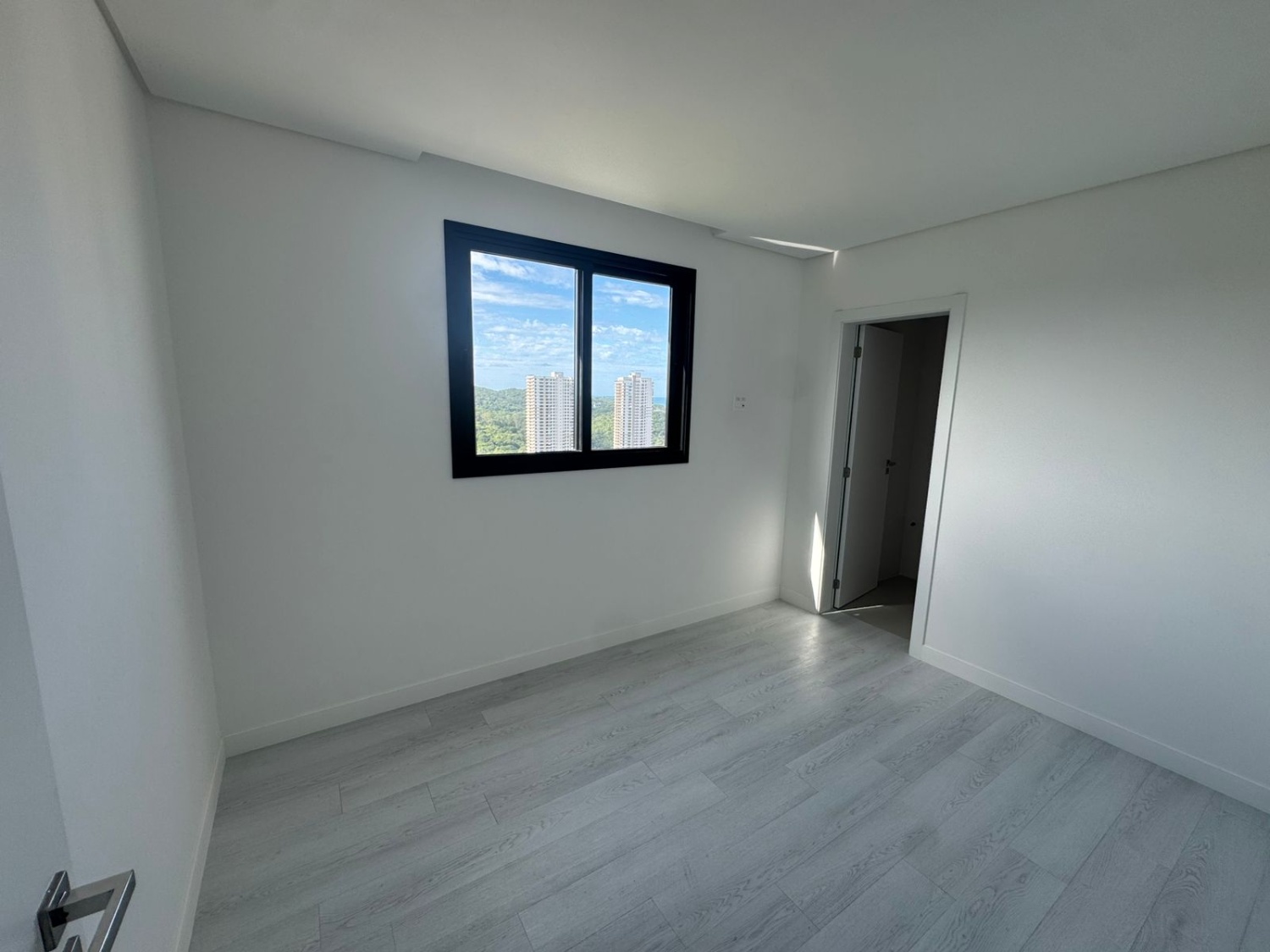 Apartamento no Edifício Brava Breeze Residence na Praia Brava - foto 10