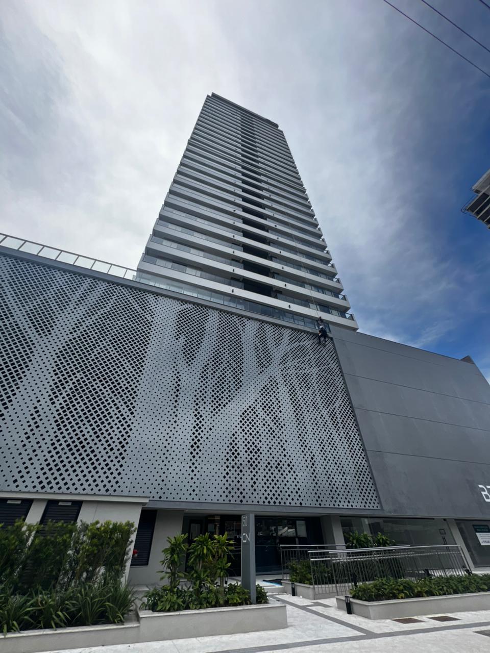 Apartamento no Edifício Brava Breeze Residence na Praia Brava - foto 14