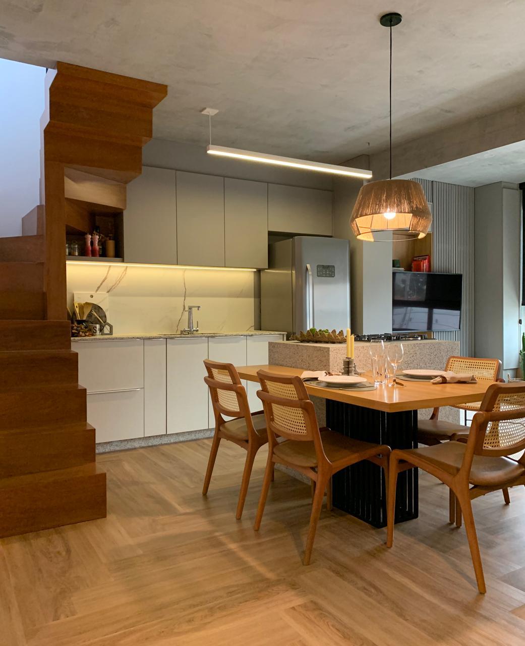 Apartamento Duplex no Ed. Reis Village na Praia dos Amores em Balneário Camboriú - foto 7