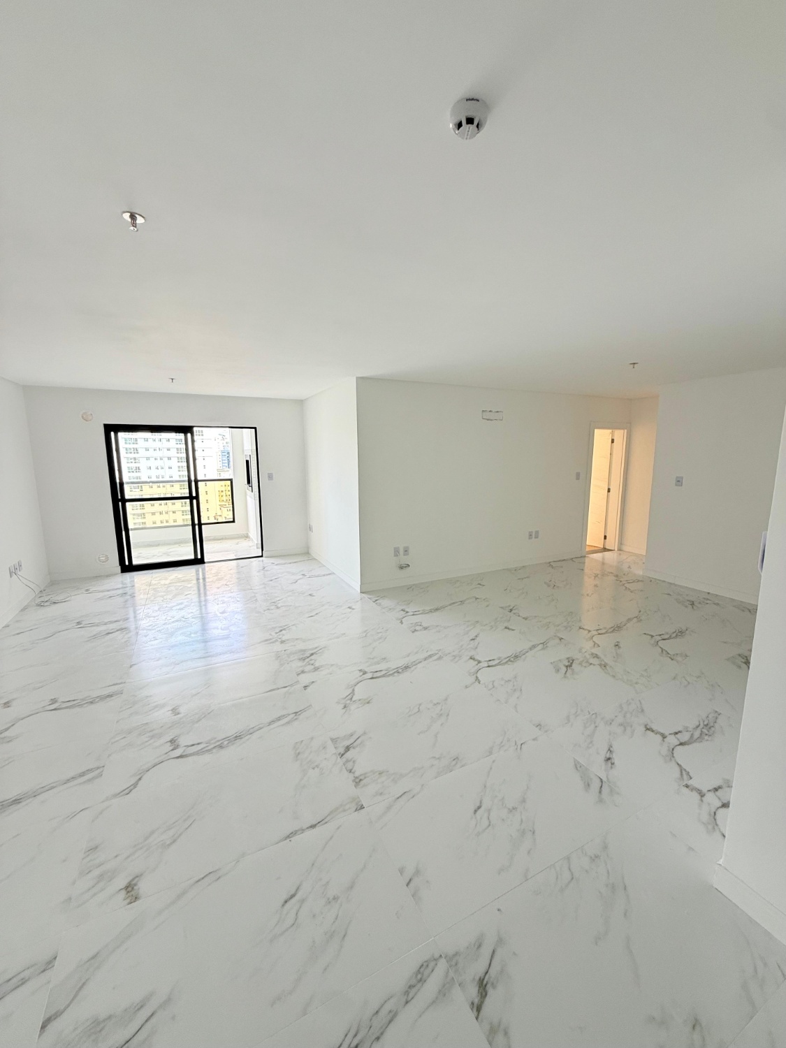 Apartamento no Edifício Paganini Tower em Balneário Camboriú - foto 4