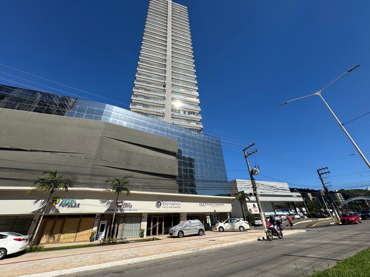Apartamento no Residencial Sky Brava na Praia Brava - foto 10
