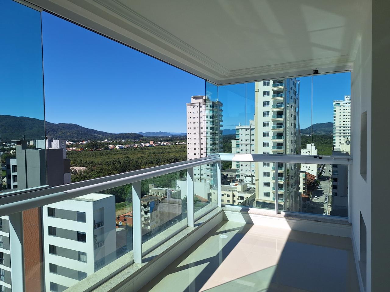 Apartamento no Ed. Rosas de Provence em Meia Praia - Itapema - foto 3