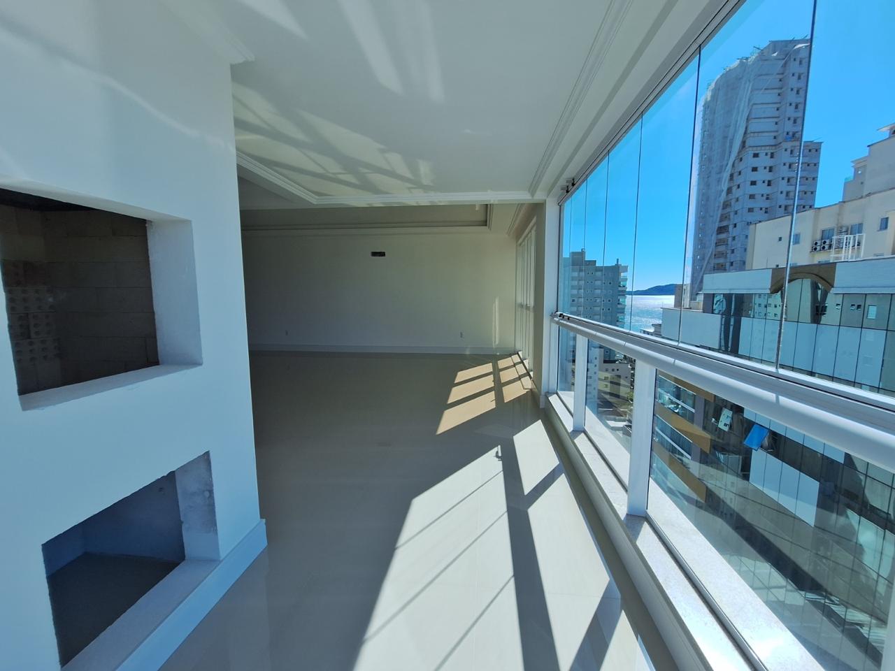 Apartamento no Ed. Rosas de Provence em Meia Praia - Itapema - foto 4