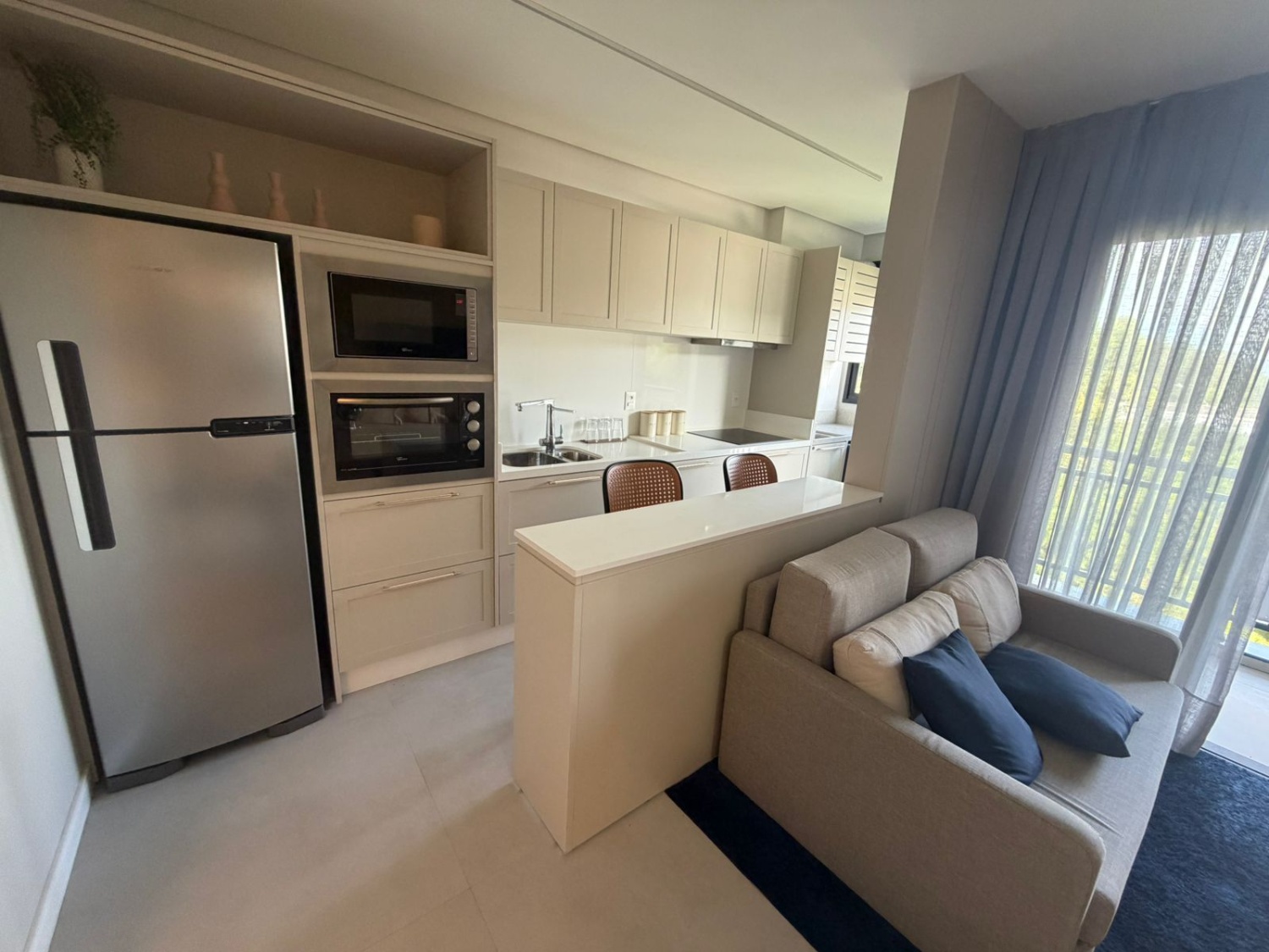 Apartamento no Ed. Portal da Brava em Balneário Camboriú - foto 3
