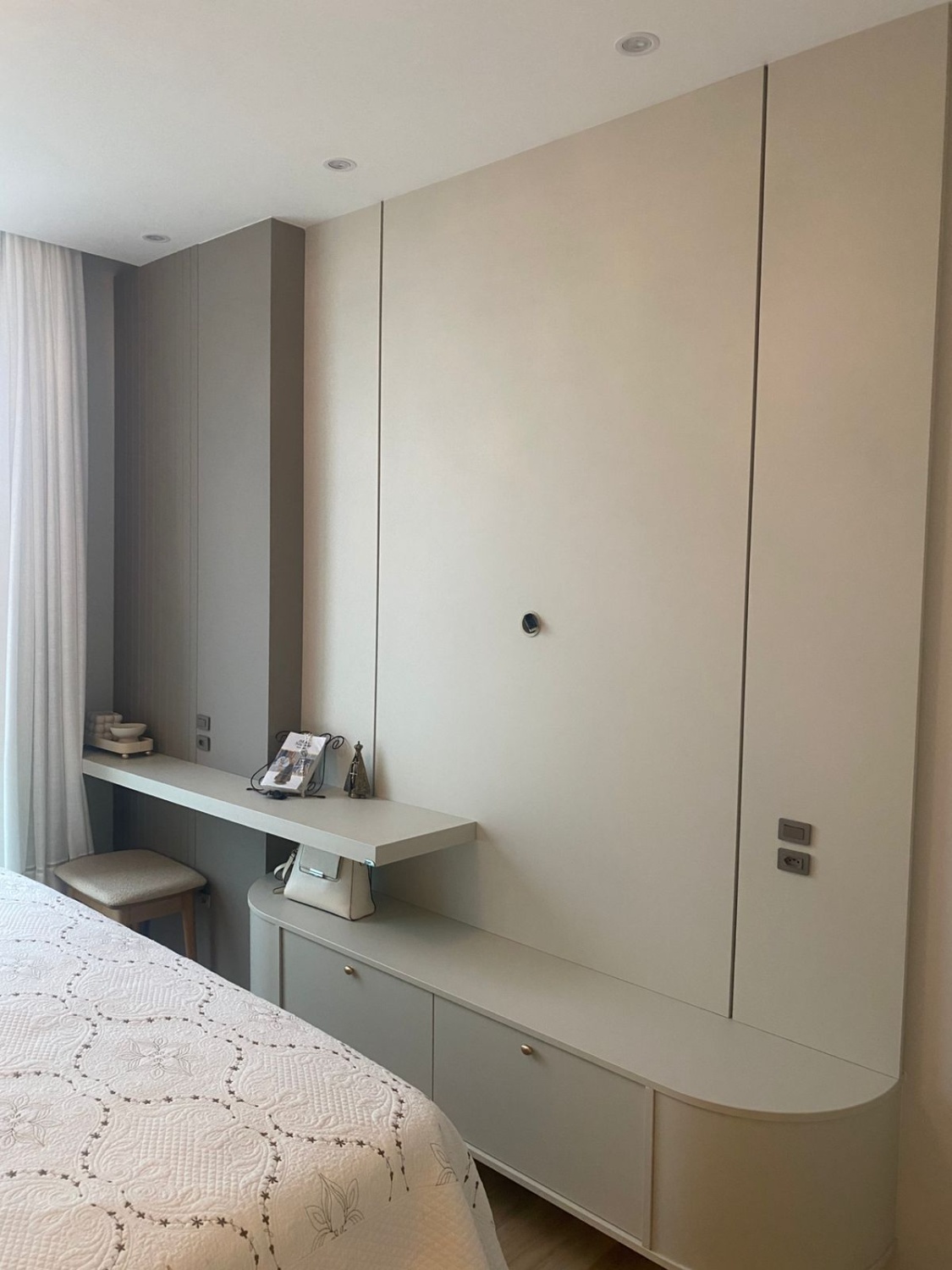 Apartamento no Ed. Horizon Residence em Balneário Camboriú - foto 9