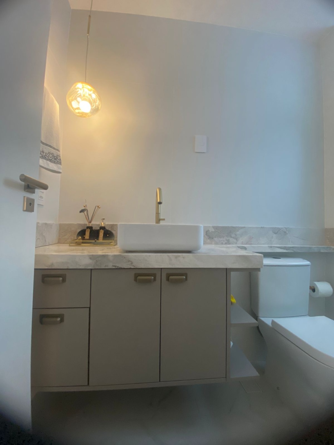 Apartamento no Ed. Horizon Residence em Balneário Camboriú - foto 14