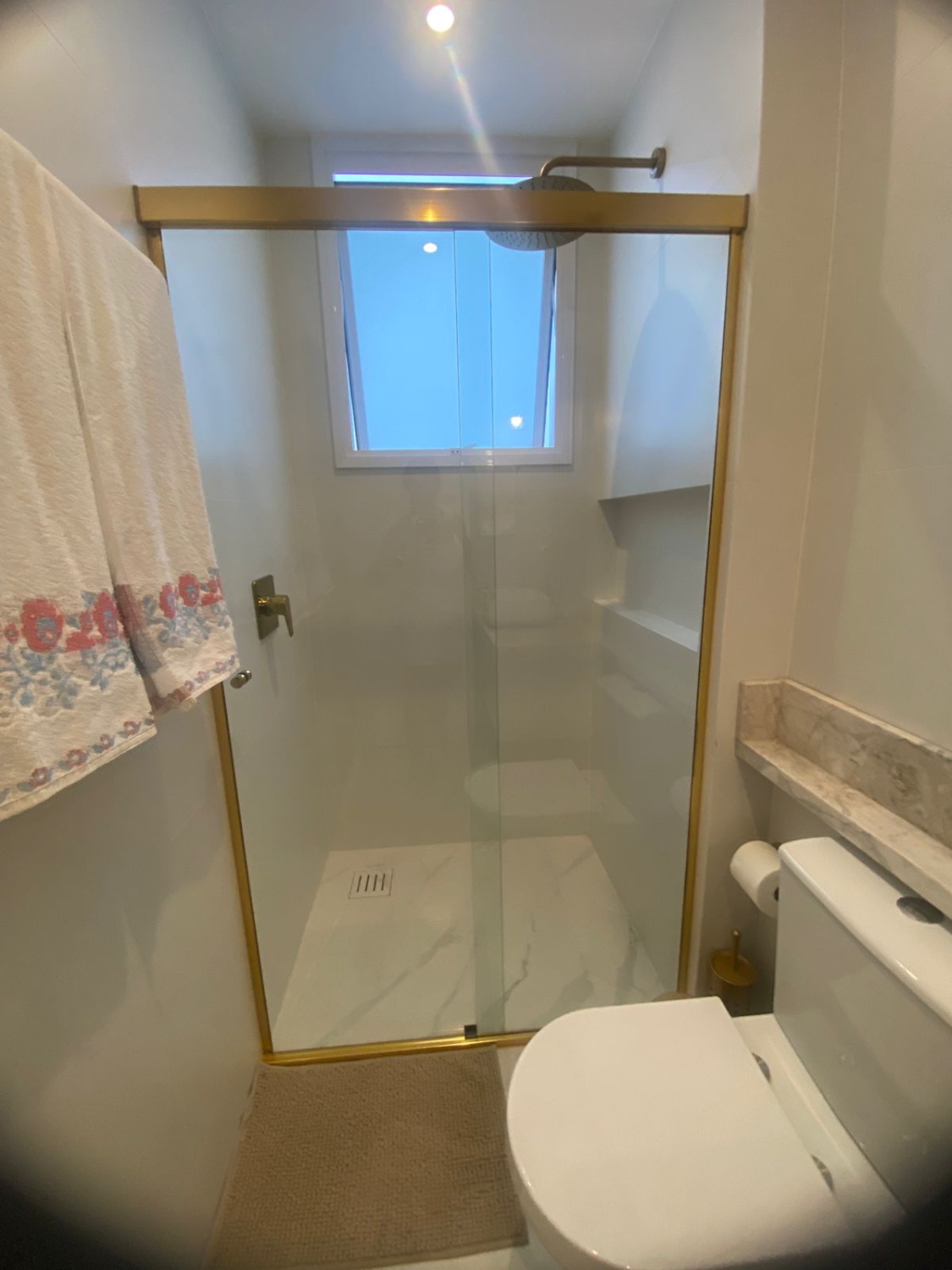 Apartamento no Ed. Horizon Residence em Balneário Camboriú - foto 16