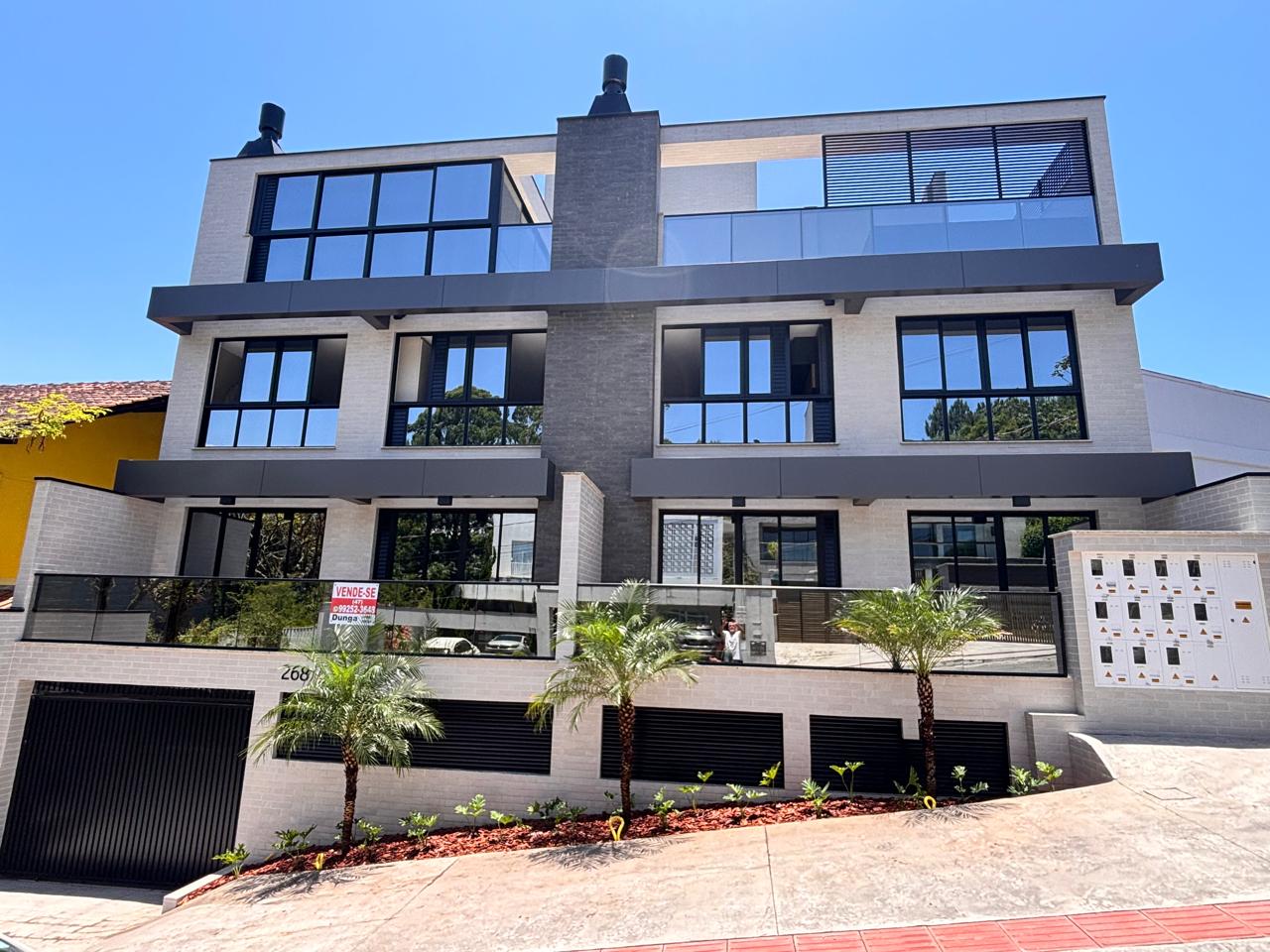 Apartamento no Ed. Brava Bells em Balneário Camboriú - foto 4