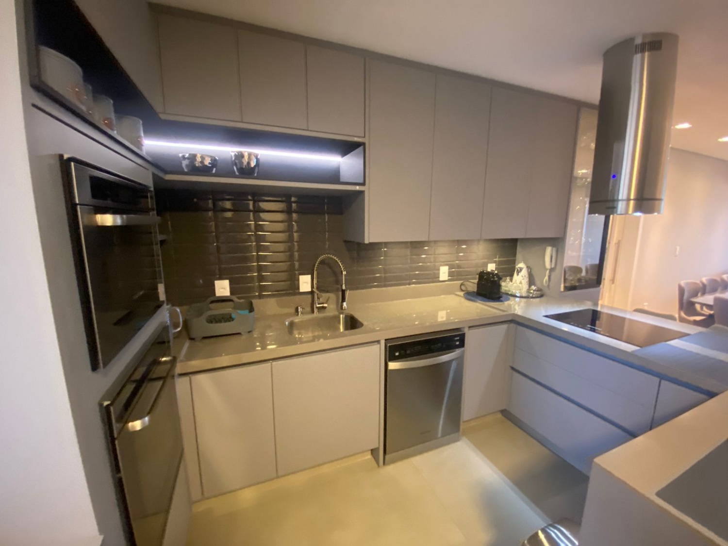 Apartamento no Ed. Mirante das Águas em Balneário Camboriú - foto 4