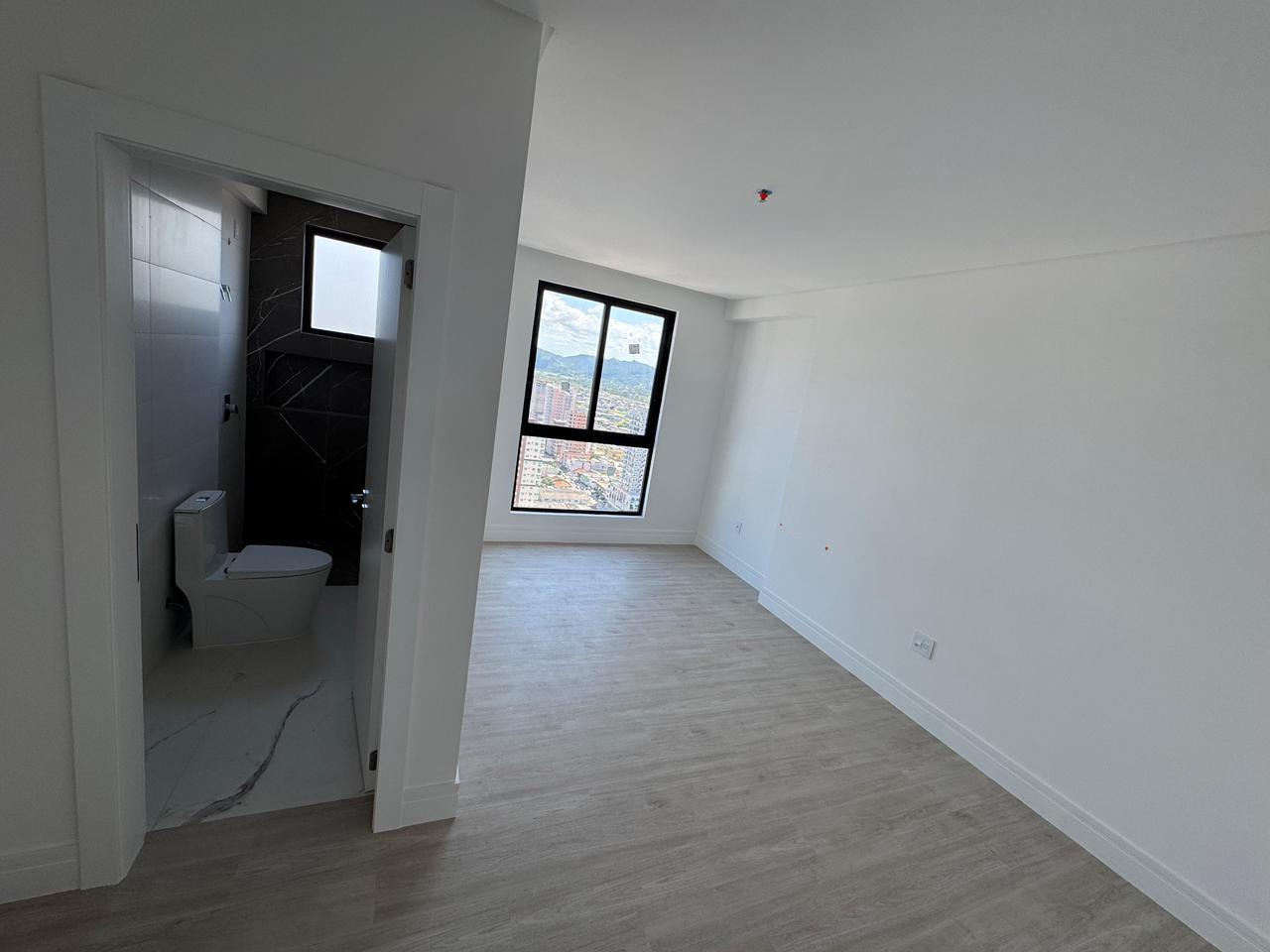 Apartamento no Ed. Dummond Residence em Itapema - foto 4