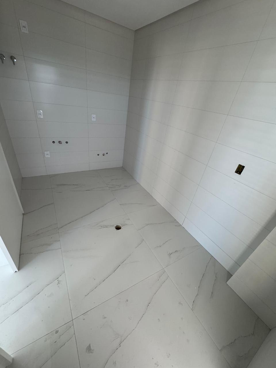 Apartamento no Ed. Dummond Residence em Itapema - foto 7