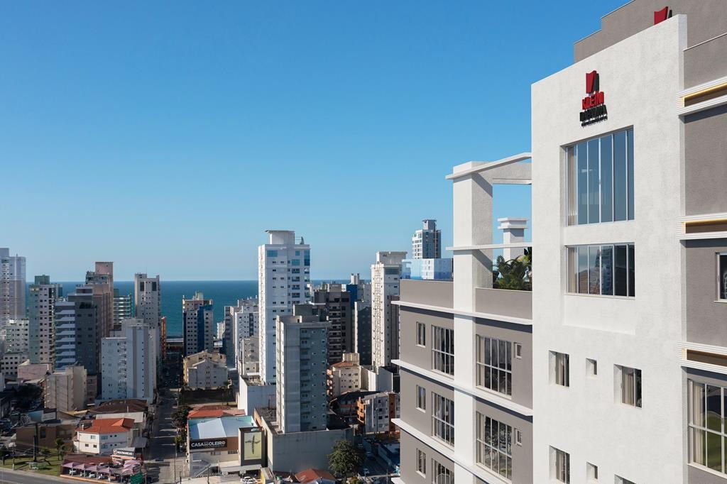 Apartamento no Ed. Charming Residence em Itapema - foto 6