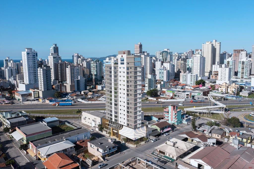 Apartamento no Ed. Charming Residence em Itapema - foto 7