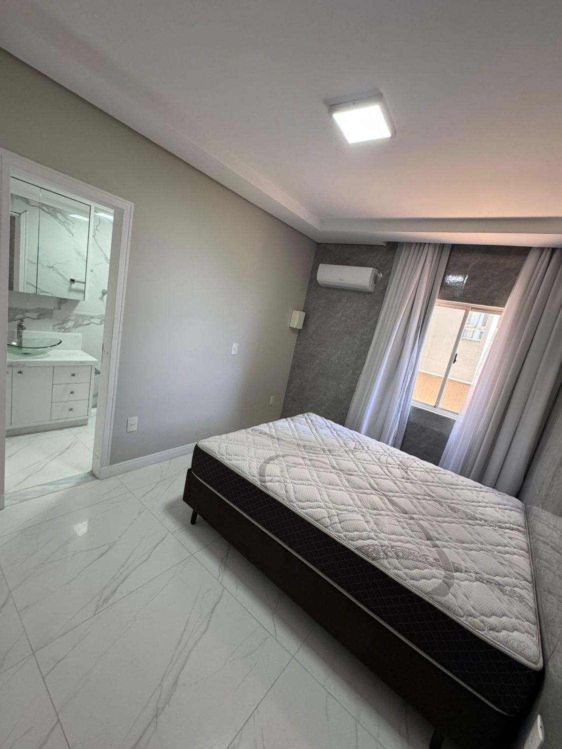 Apartamento no Ed. Residencial Roland Heil em Itapema - foto 9