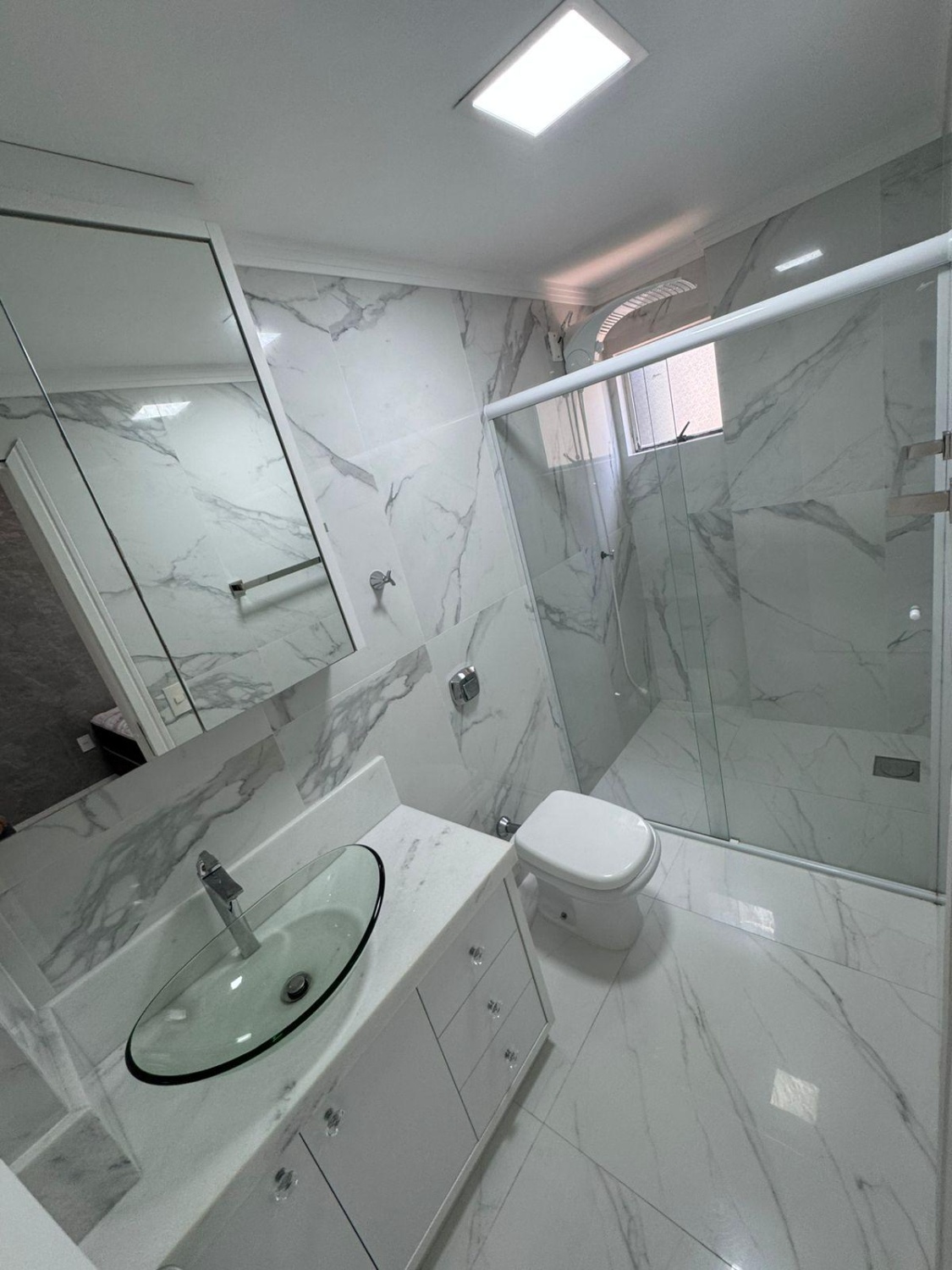 Apartamento no Ed. Residencial Roland Heil em Itapema - foto 11