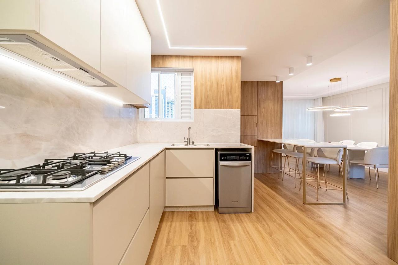 Apartamento no Ed. Peniche Residence em Balneário Camboriú - foto 5