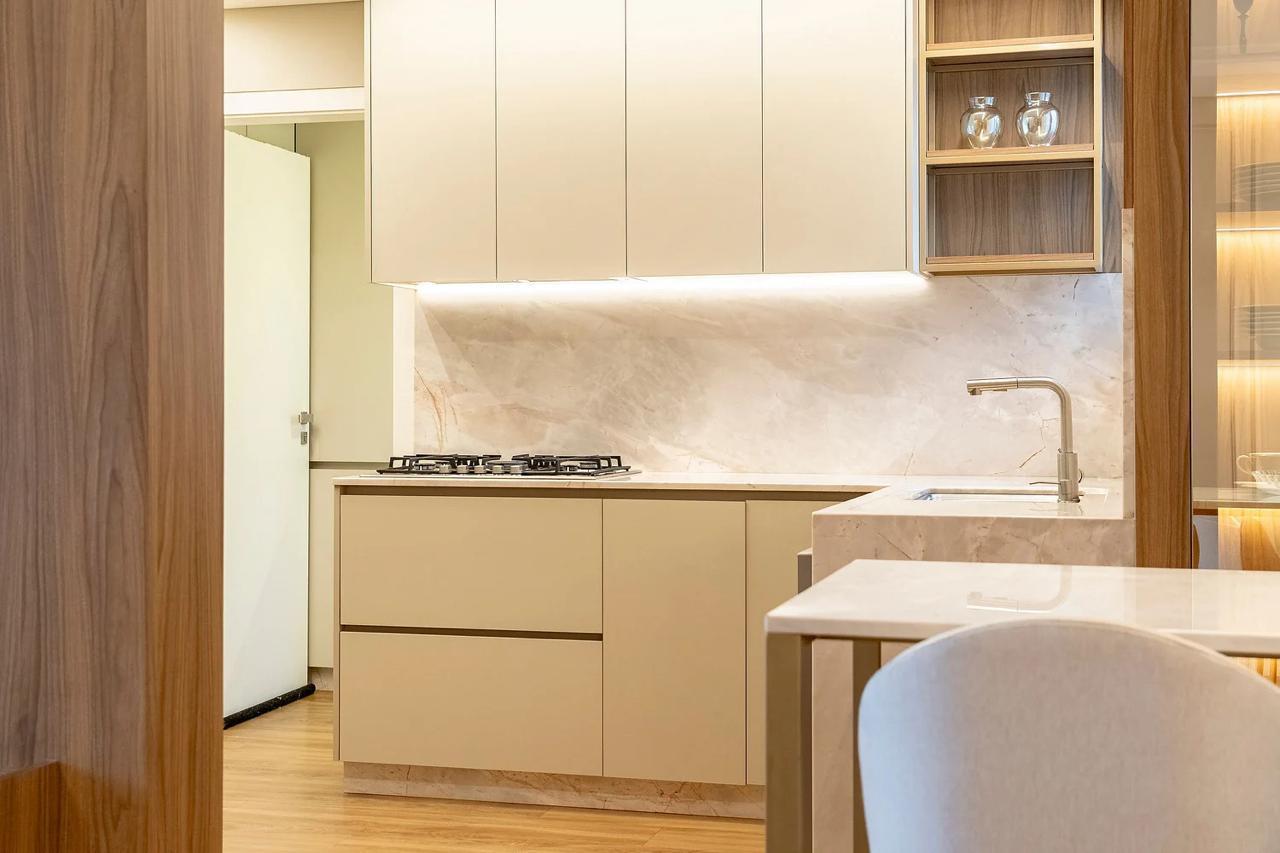 Apartamento no Ed. Peniche Residence em Balneário Camboriú - foto 6