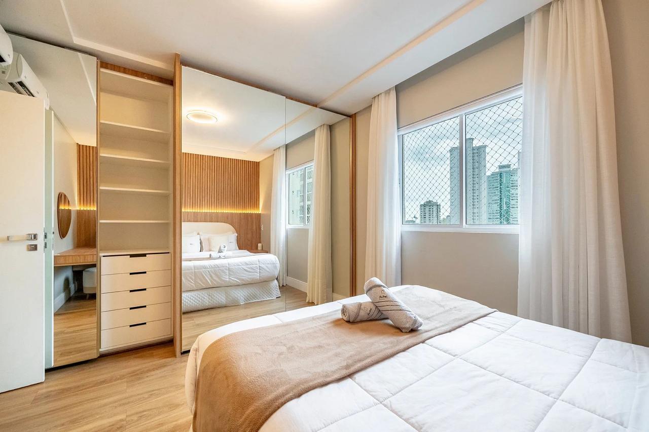 Apartamento no Ed. Peniche Residence em Balneário Camboriú - foto 19
