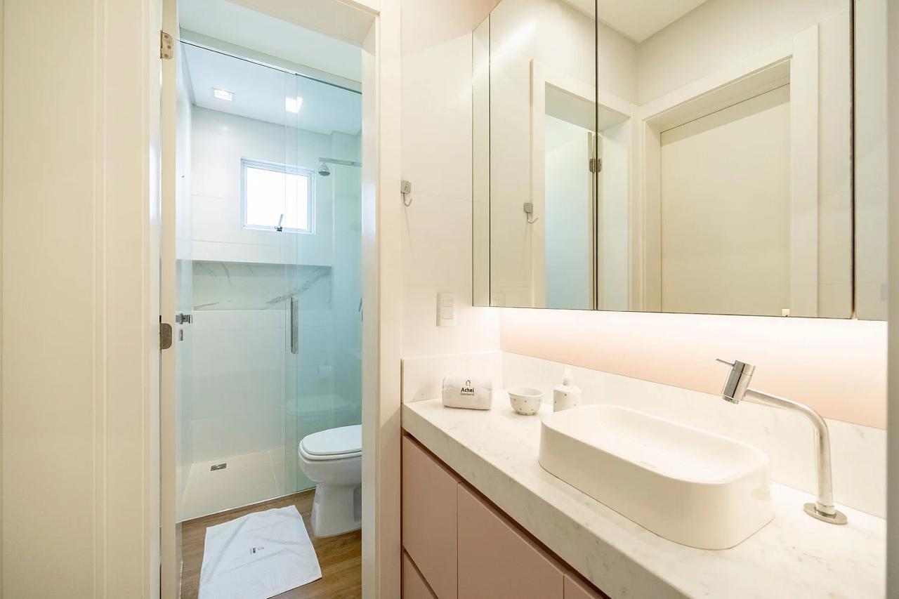 Apartamento no Ed. Peniche Residence em Balneário Camboriú - foto 24