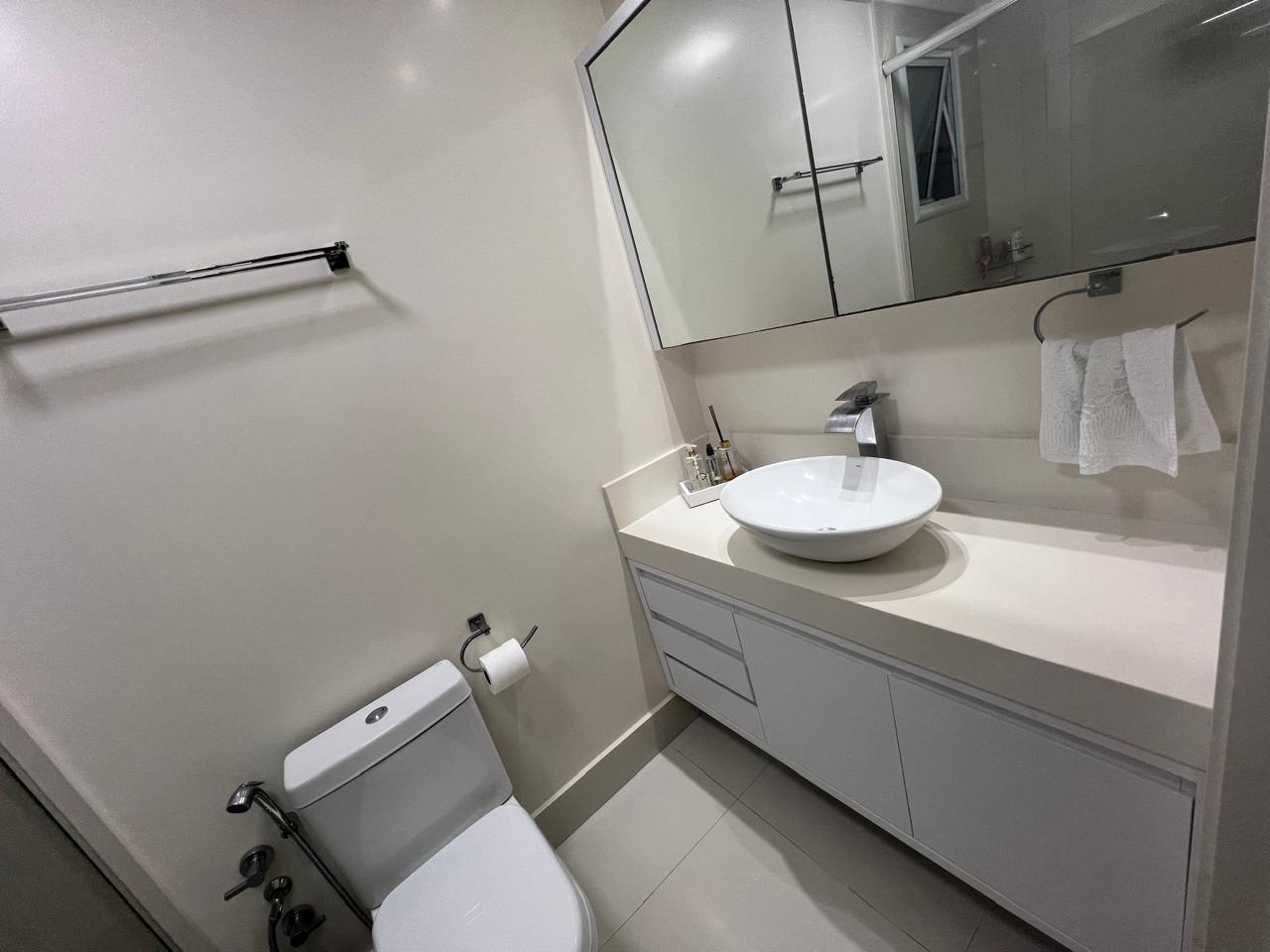 Apartamento no Ed. Alameda Jardins em Balneário Camboriú - foto 15