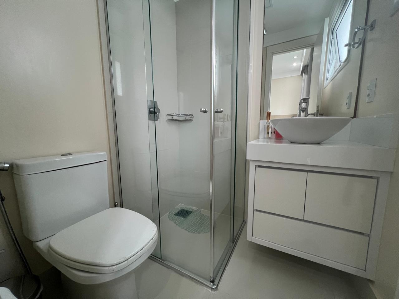 Apartamento no Ed. Alameda Jardins em Balneário Camboriú - foto 20