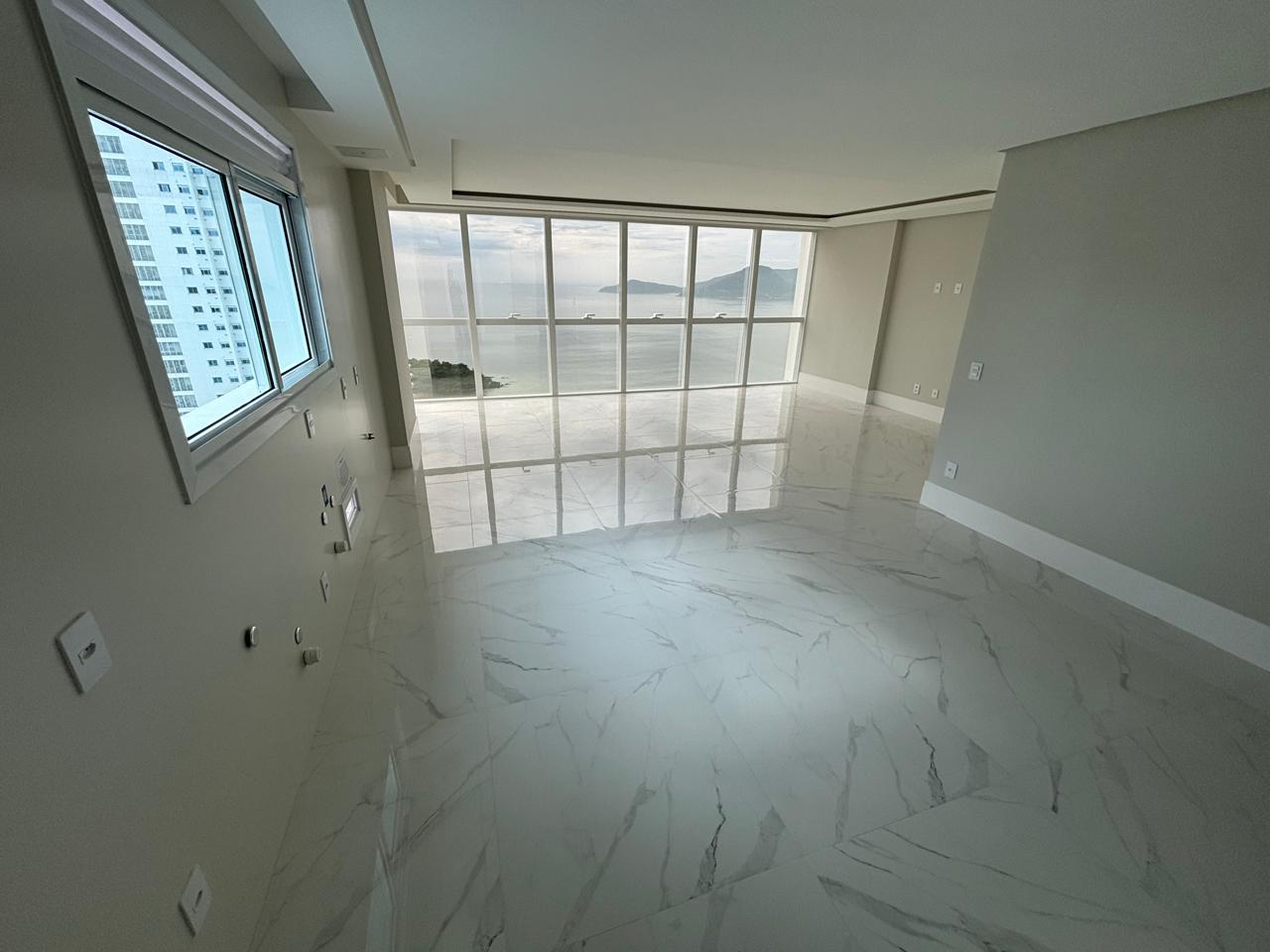 Apartamento no Ed. Skyline em Balneário Camboriú - foto 7