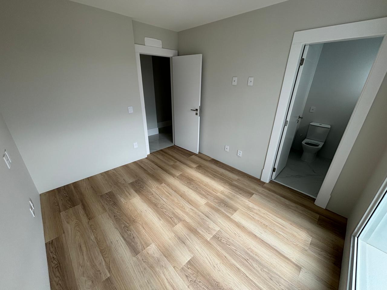Apartamento no Ed. Skyline em Balneário Camboriú - foto 14
