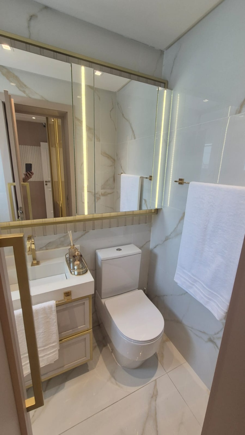 Cobertura Duplex no Ed. Costa Splendida em Balneário Camboriú - foto 13