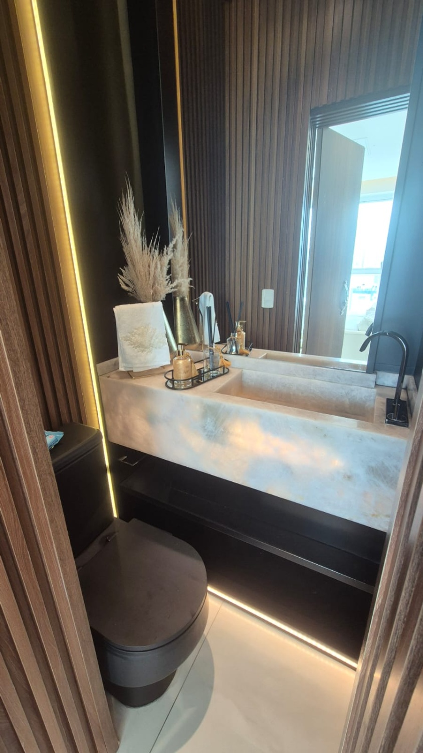 Cobertura Duplex no Ed. Costa Splendida em Balneário Camboriú - foto 16