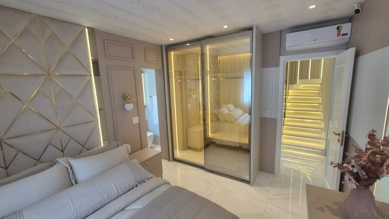 Cobertura Duplex no Ed. Costa Splendida em Balneário Camboriú - foto 18