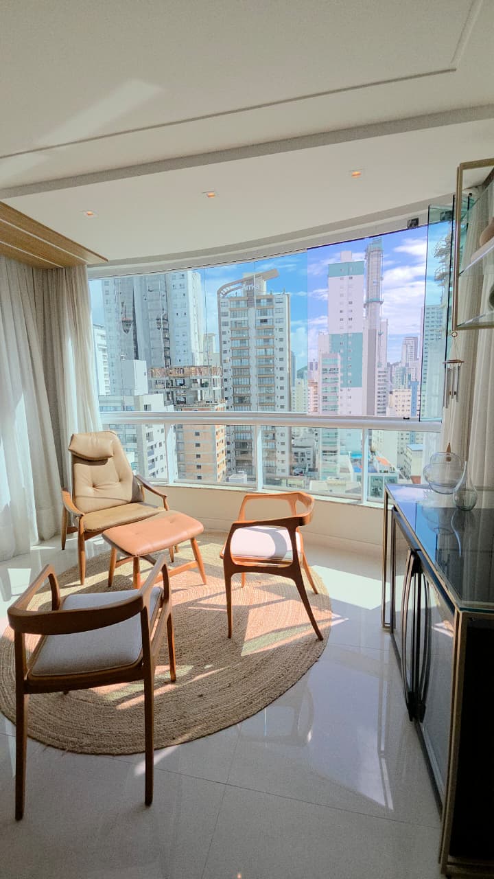 Apartamento no Ed. Torre Esmeralda em Balneário Camboriú - foto 5