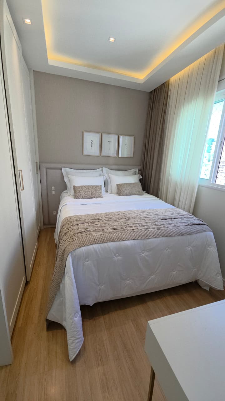 Apartamento no Ed. Torre Esmeralda em Balneário Camboriú - foto 8