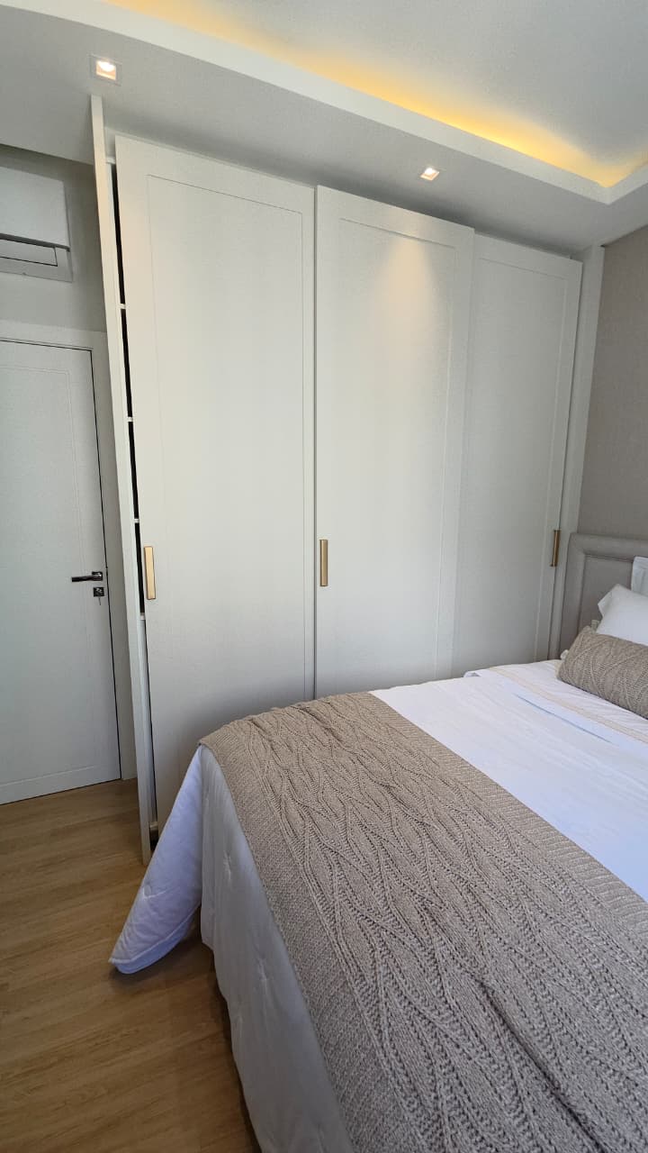Apartamento no Ed. Torre Esmeralda em Balneário Camboriú - foto 11