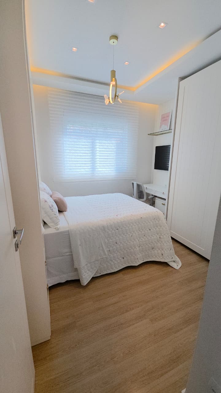 Apartamento no Ed. Torre Esmeralda em Balneário Camboriú - foto 12