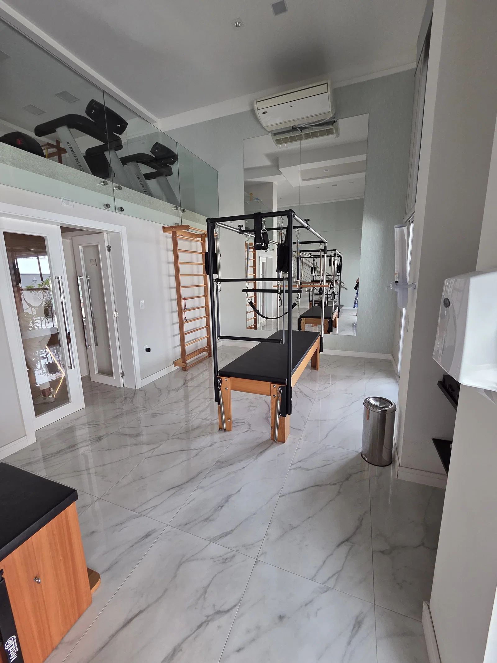 Apartamento no Ed. Torre Esmeralda em Balneário Camboriú - foto 16